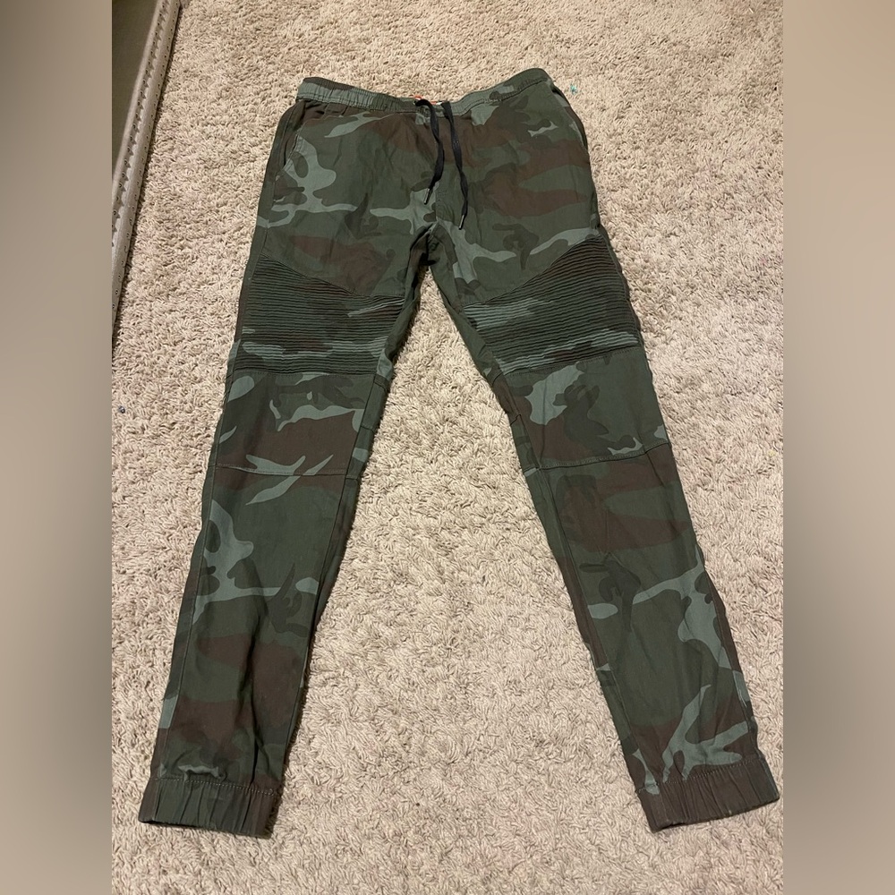 Women's Camouflage Straight Leg Jeans